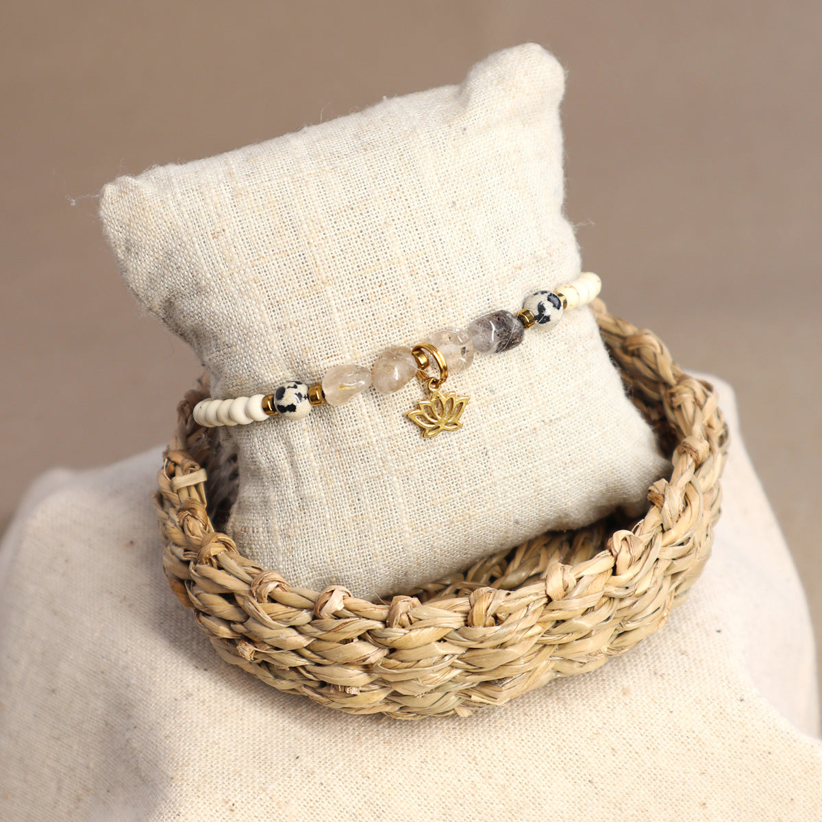 Lotus Armband mit Amethyst oder Rutilquarz