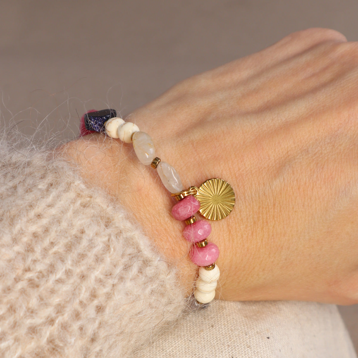 Naturstein Armband mit Sonnenanhänger