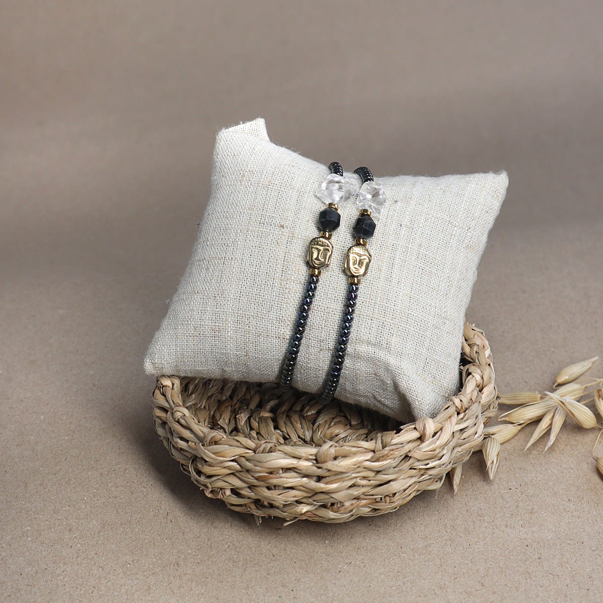 Buddha Armband mit Tigerauge grau und Bergkristall - | trueffeldesign