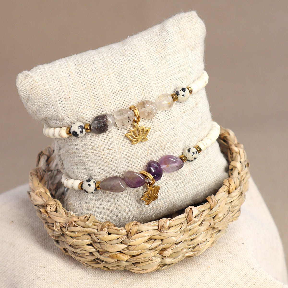 Schmuck mit Bedeutung  - Lotus Armband mit Amethyst oder Rutilquarz 