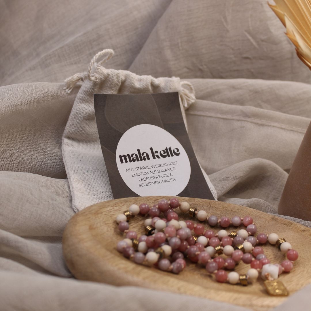 Edelstein Mala-Kette Mondstein & Sonnenstein - trueffeldesign