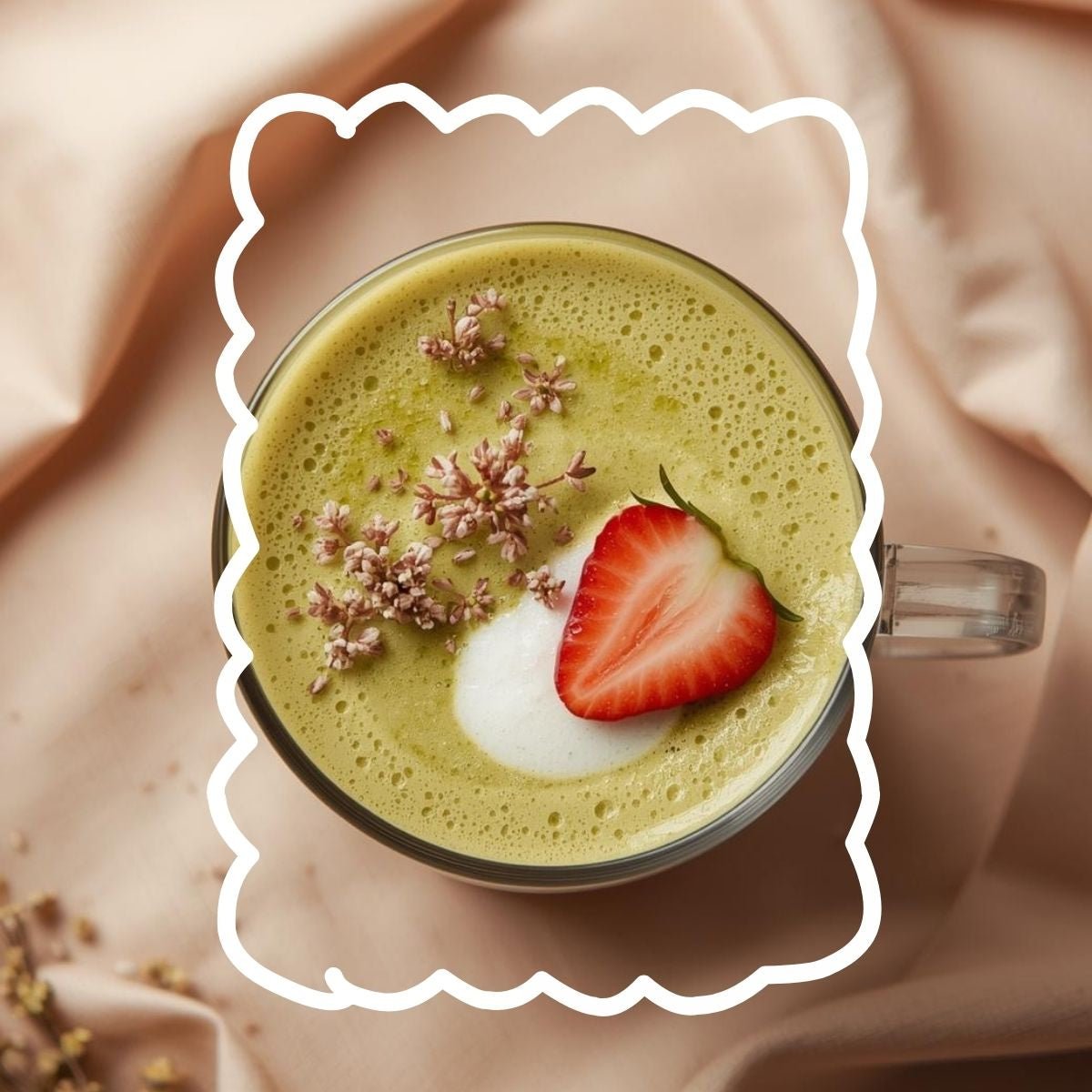 Matcha Starwberry mit Erdbeere