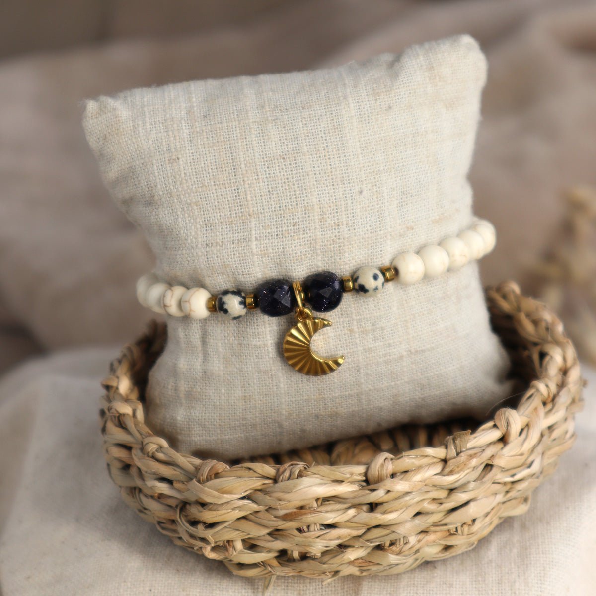 Mond Armband mit Blaufluss, Dalmatiner Jaspis und Hämatit - | trueffeldesign
