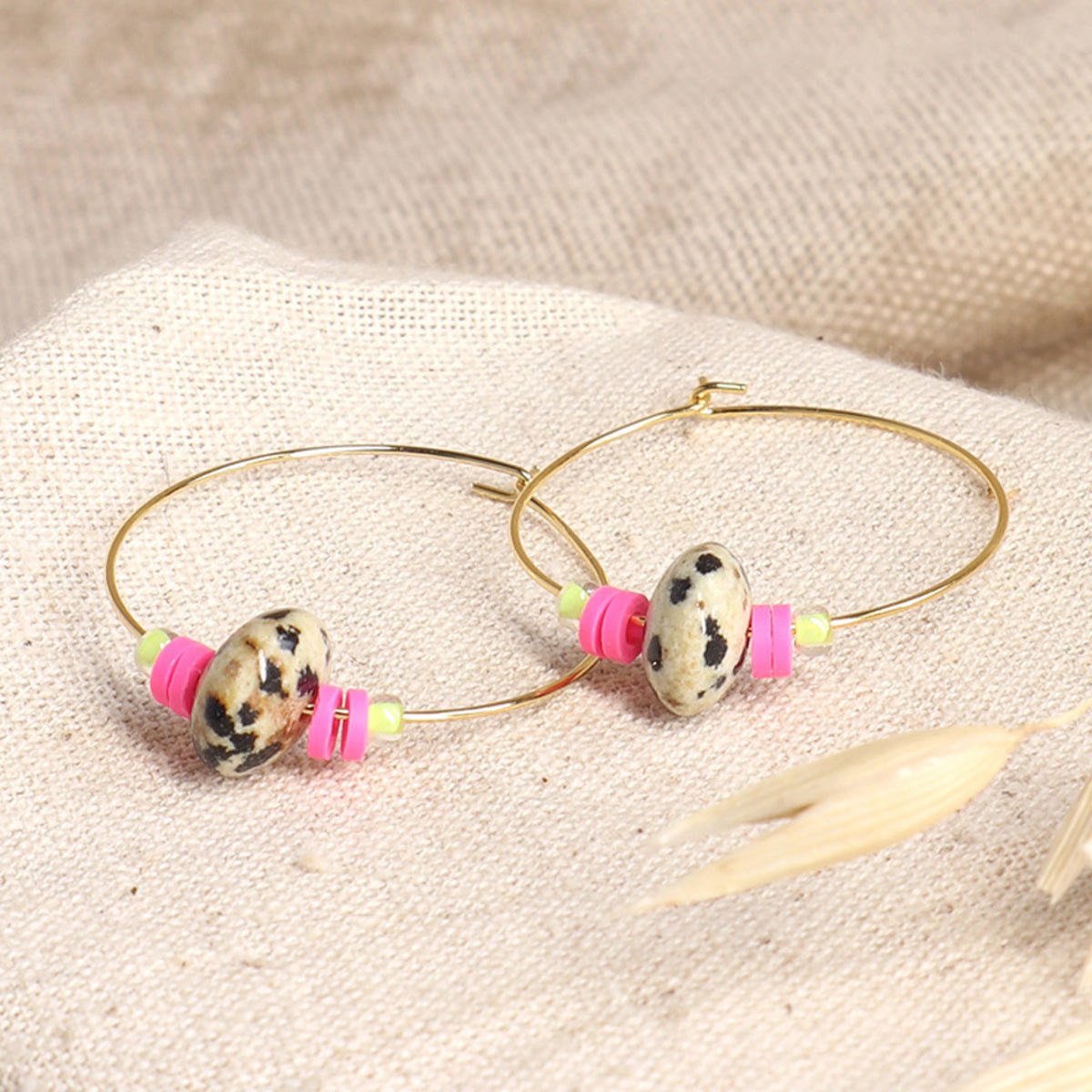 Neon Creolen mit Dalmatiner Jaspis - | trueffeldesign