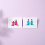 Western Ohrringe in Cowboy Boots Form in Pink und Türkis auf Schmuckkarten