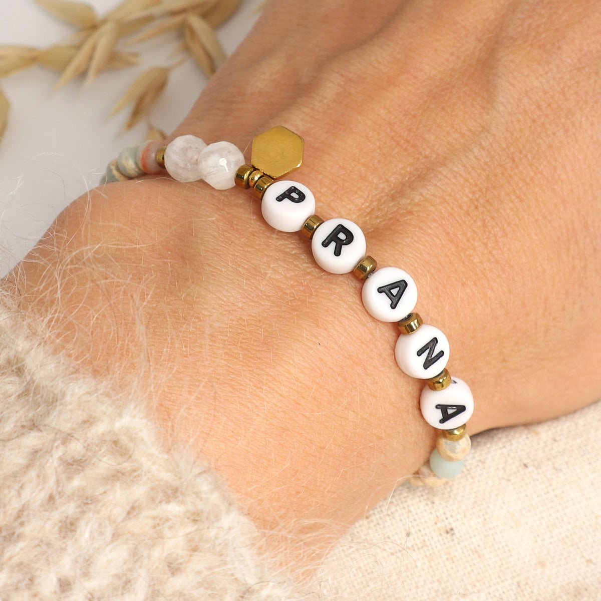 Yoga Armband PRANA aus Jaspis & Mondstein - Mein Shop
